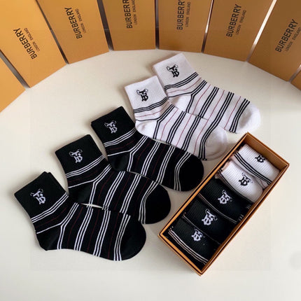 BURBERRY 26S ANKLE SOCKS 482767 (1 BOX)