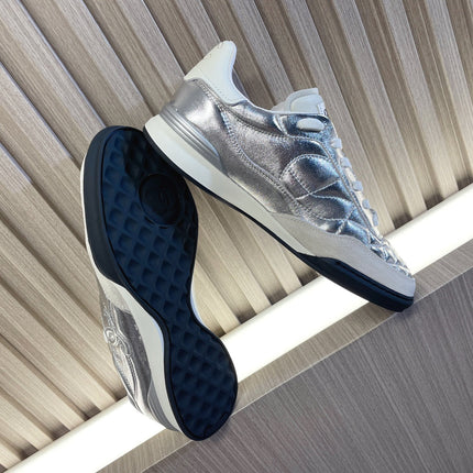 CHANEL 26S SNEAKER IN GOLD QUILTED CALFSKIN AND WHITE LOW TOP