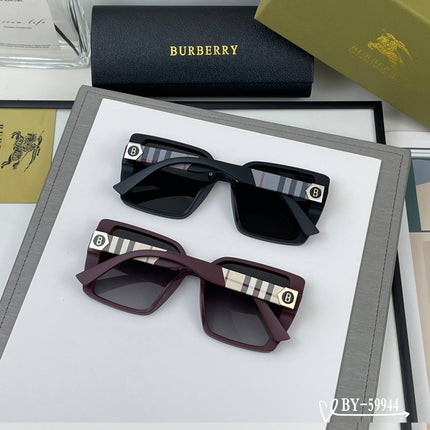 BURBERRY 26S OVERSIZED SQUARE FRAME IN ACETATE 409959