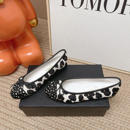 CHANEL 26S BALLET FLATS IN WHITE MIX BLACK LEOPARD PRINT PONY HAIR