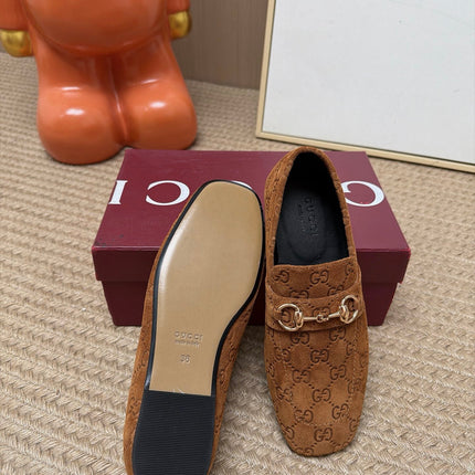 GUCCI 26S LOAFERS IN OFF WHITE GG EMBOSSED SUEDE