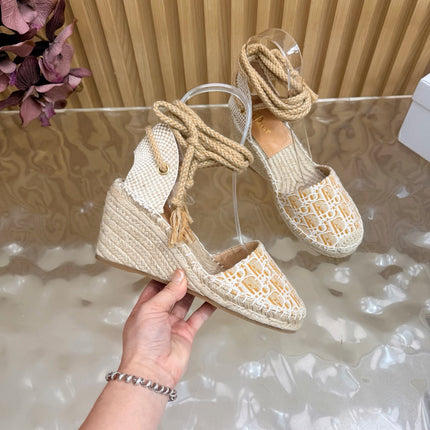 DIOR 26S OBLIQUE LACE-UP WEDGE ESPADRILLE SANDALS IN BEIGE EMBROIDERED COTTON