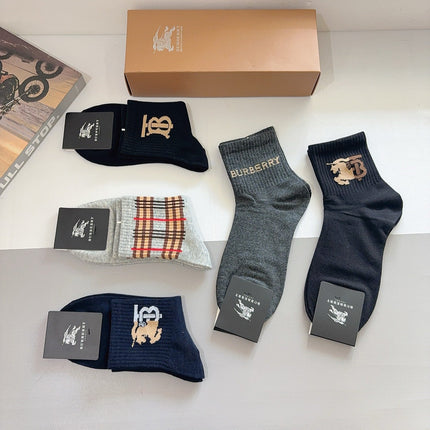 BURBERRY 26S ANKLE SOCKS 154270 (1 BOX)