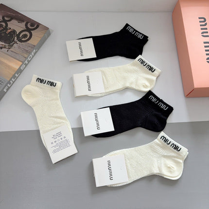 MIUMIU 26S ANKLE SOCKS 417783 (1 BOX)
