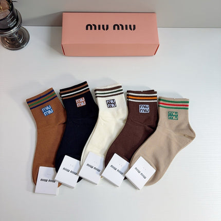 MIUMIU 26S ANKLE SOCKS 413900 (1 BOX)