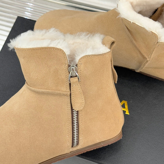 ALAIA 26S SNOW BOOTS IN DARK BEIGE SUEDE AND WOOL