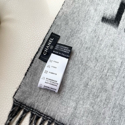 CHANEL 26S SCARF 200 IN CASHMERE 509404