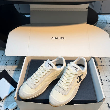 CHANEL 26S CHUNKY SNEAKERS IN WHITE GRAINED CALFSKIN AND FABRIC