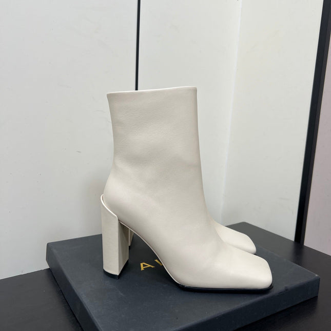 ALAIA 26S SQUARE-TOE BOOTS IN WHITE CALFSKIN
