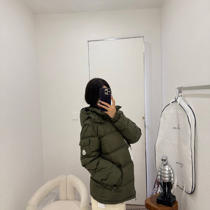 MONCLER 25S SHORT HOODED PUFFER JACKET 325