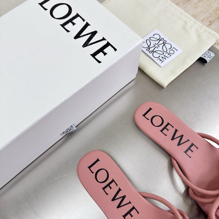 LOEWE 26S FLAMENCO KNOT SANDAL IN PINK CALFSKIN