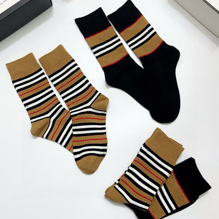 BURBERRY 26S CREW SOCKS 480394 (1 BOX)