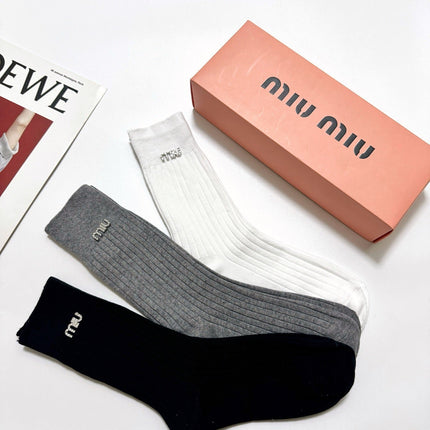 MIUMIU 26S CREW SOCKS 410291 (1 BOX)