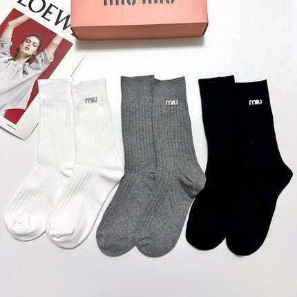 MIUMIU 26S CREW SOCKS 410291 (1 BOX)