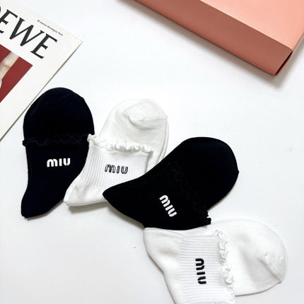 MIUMIU 26S ANKLE SOCKS 410298 (1 BOX)