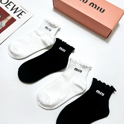 MIUMIU 26S ANKLE SOCKS 410298 (1 BOX)