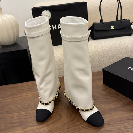 CHANEL 26S TALL BOOTS 60 MM IN WHITE CALFSKIN TALL BOOTS WITH GOLD TONE CHAIN DETAIL