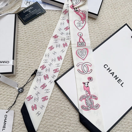 CHANEL 26S TWILLY SCARF 120 IN SILK 372649
