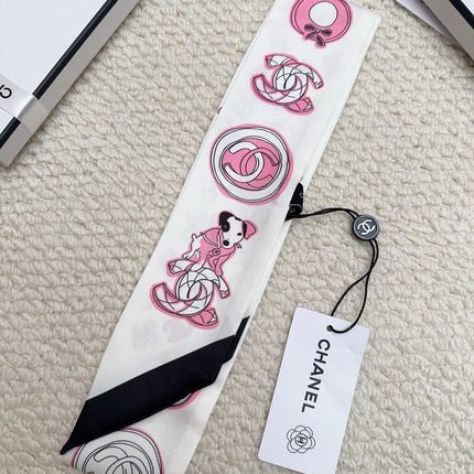 CHANEL 26S TWILLY SCARF 120 IN SILK 372649