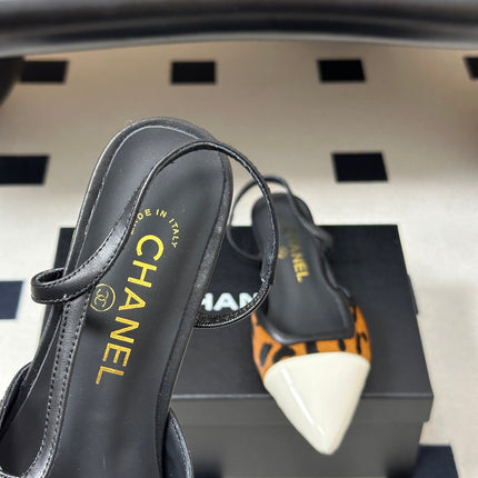 CHANEL 26S POINTED TOE SLINGBACKS IN BROWN PONY HAIR AND WHITE LAMBSKIN