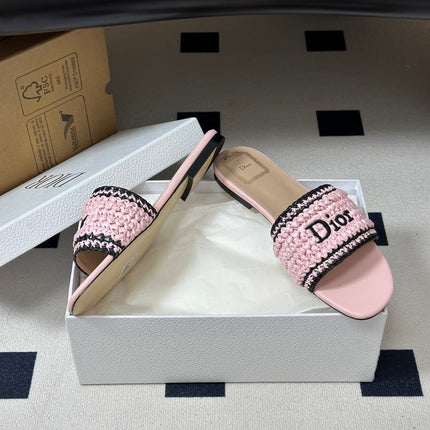 DIOR 26S FLAT SLIDE SANDALS IN PINK RAFFIA
