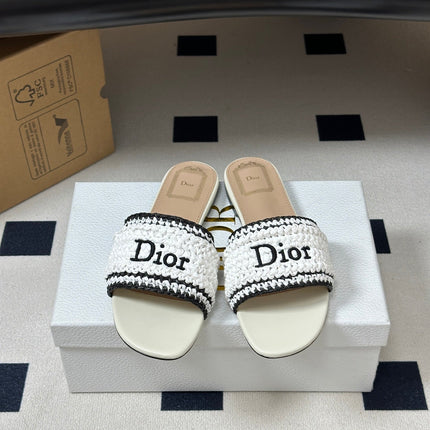 DIOR 26S FLAT SLIDE SANDALS IN IVORY WHITE RAFFIA