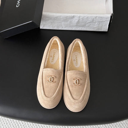 CHANEL 26S LOAFERS IN BEIGE SUEDE AND SHEARLING LINING