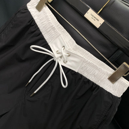MONCLER 26S SHORTS 567
