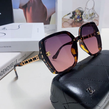 CHANEL 26S SQUARE FRAME IN ACETATE 404621