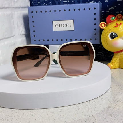GUCCI 26S SQUARE FRAME IN ACETATE 424620