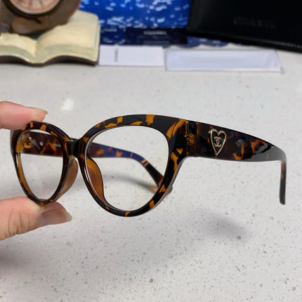 CHANEL 26S BUTTERFLY SHAPE IN ACETATE 417191