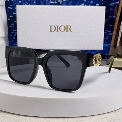 DIOR 26S OVERSIZED SQUARE FRAME IN ACETATE 500426