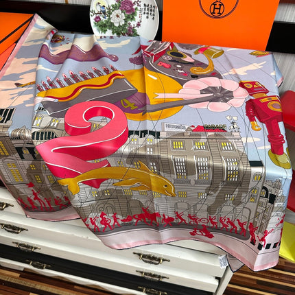 HERMES 26S PRINTED SQUARE SCARF 90 IN SILK 307341