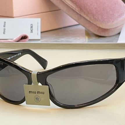 MIUMIU 26S OVERSIZE RECTANGULAR FRAME IN ACETATE 426264