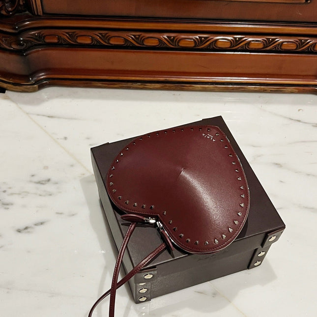 LE COEUR BAG 21 IN BURGUNDY RED CALFSKIN WITH STUDDED HEART