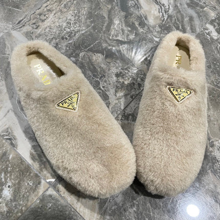 PRADA 26S SLIPPERS IN BEIGE WOOL