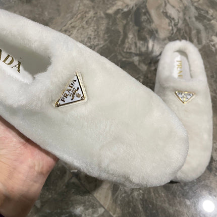 PRADA 26S SLIPPERS IN WHITE WOOL