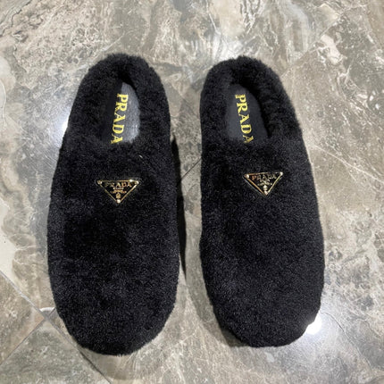 PRADA 26S SLIPPERS IN BLACK WOOL