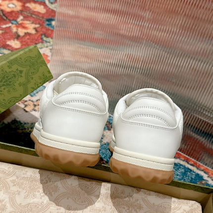 GUCCI 26S SNEAKERS IN WHITE CALFSKIN WITH LOGO