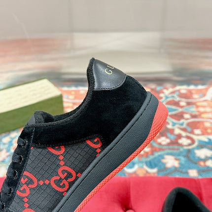 GUCCI 26S SCREENER SNEAKER IN BLACK AND RED GG CANVAS