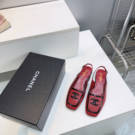 CHANEL 26S SLINGBACK FLATS IN RED CALFSKIN WITH BLACK PATENT