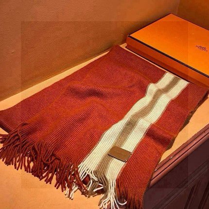 GUCCI 25S SCARF 180 IN CASHMERE 711251