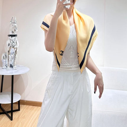 CHANEL 26S SCARF 90 IN SILK 303207