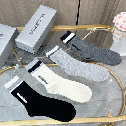 BALENCIAGA 26S CREW SOCKS 180845 (1 BOX)