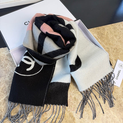 CHANEL 26S SCARF 200 IN CASHMERE 509076