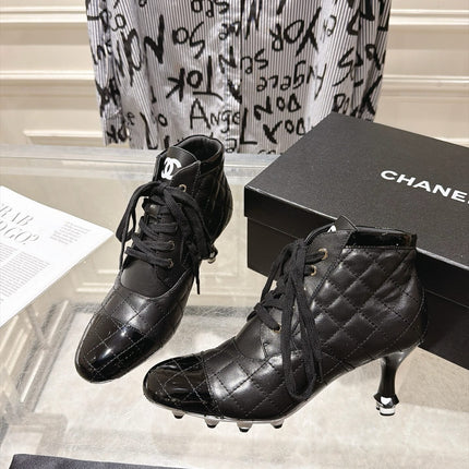 CHANEL 26S HIGH HEEL KNEE HIGH BOOTS 70 MM IN BLACK LAMBSKIN AND PATENT CALFSKIN