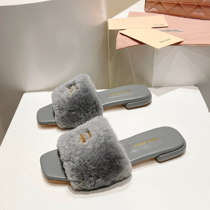 MIUMIU 26S SQUARE-TOE SANDALS IN GREY SHEARLING AND LEATHER