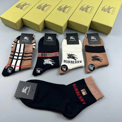 BURBERRY 26S ANKLE SOCKS 367191 (1 BOX)