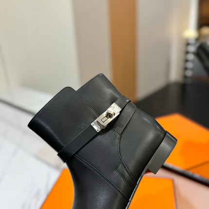 HM 26S NEO ANKLE BOOTS IN BLACK CALFSKIN