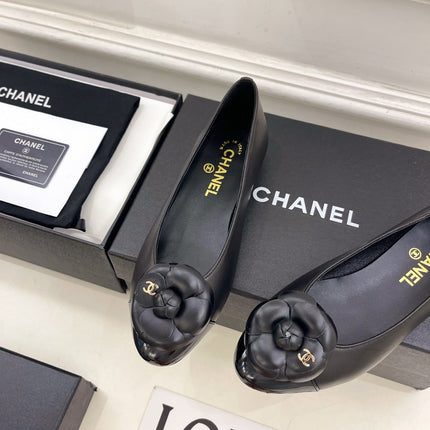 CHANEL 26S BALLET FLATS IN BLACK LAMBSKIN WITH FLOWER EMBELLISHMENT